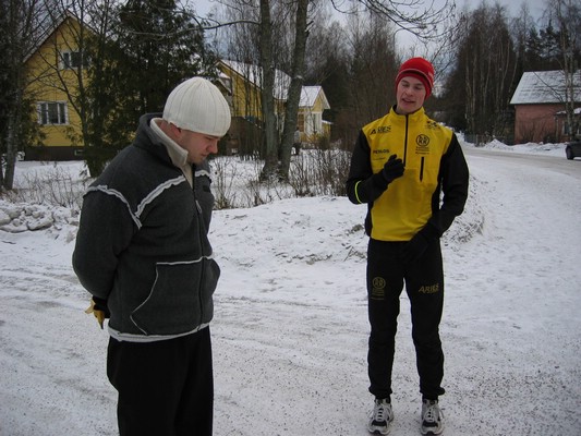 Joonan jutut laitaa managerinkin mietteliääksi..